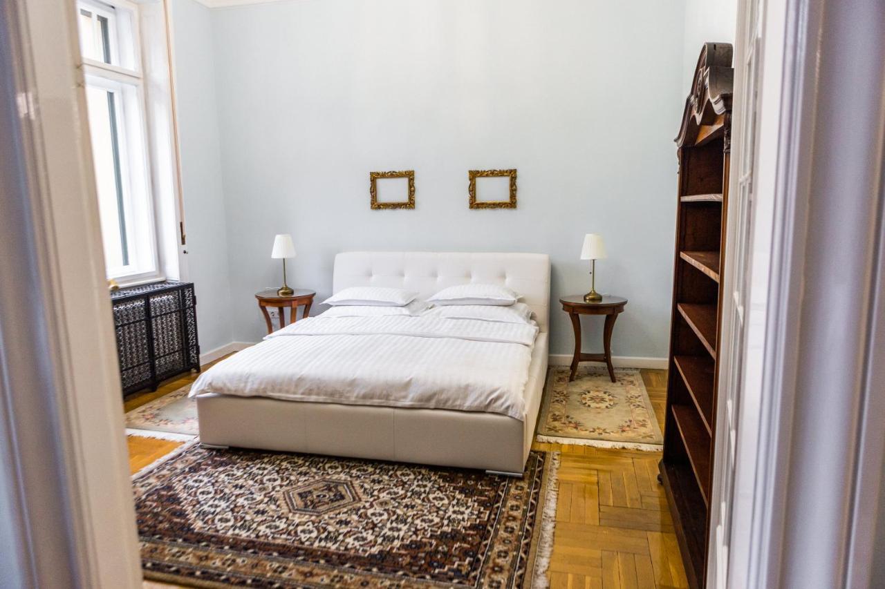 Luxury Downtown 3 Bedroom Apartment By Synagoge With Beautiful View Budapešť Exteriér fotografie